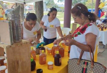 Todo un éxito la Tercera Feria de la Miel en Jalpa de Méndez