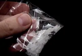 Adicta se arrancó los ojos por sobredosis de metanfetamina