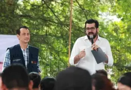 Entregan tarjetas a beneficiarios del programa "Por una mejor vivienda"