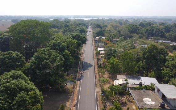 Cumple Yolanda Osuna con pavimentación de caminos en la ranchería Estanzuela