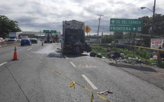 Recolector de basura fallece al ser atropellado por un tráiler