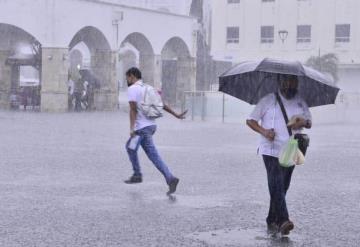 Onda tropical Núm. 10 recorrerá el sur y sureste de México