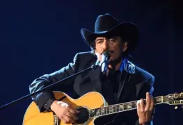 José Manuel Figueroa es DEMANDADO por su hermana por TESTAMENTO de Joan Sebastian
