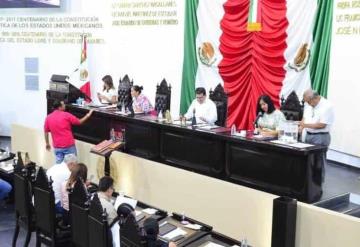 Vacacionan diputados tabasqueños y dejan varios pendientes