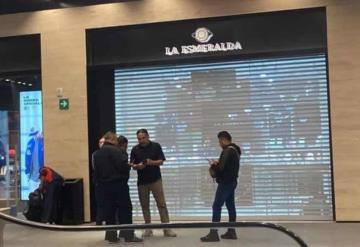 Hombres armados ingresan a robar en joyería de plaza Parque Tepeyac