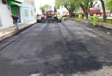 Reconstruye Centro vialidades en el Circuito Noé de la Flor Casanova