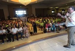 Marcelo Ebrard lanza iniciativa de Casas Violeta para eliminar la violencia contra las mujeres