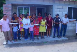 Gobierno de Comalcalco entrega viviendas dignas a familias de Cupilco