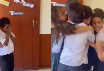 Maestra sorprende a un alumno al festejarle su cumpleaños en clase; nunca celebró uno | VIDEO