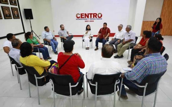 Se reúne alcaldesa de Centro, Yolanda Osuna, con habitantes de Los Pinos