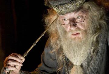 Elenco de Harry Potter reacciona a muerte de Michael Gambon; seguidores piden varitas arriba