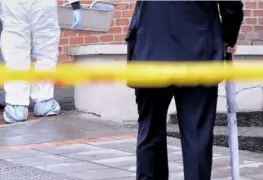 Menor de 3 años cae de un noveno piso