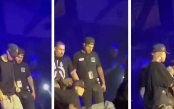 Agreden a Santa Fe Klan en concierto ¡ahora le aventaron un vaso con hielo!; así reaccionó