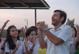 Cin&eacute;polis anuncia promoci&oacute;n para maestros para ver Radical, pel&iacute;cula de Eugenio Derbez