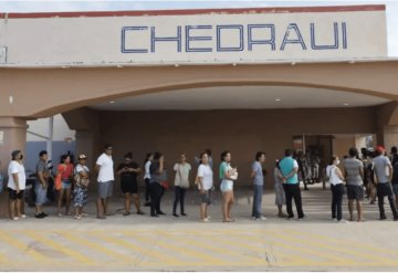 Tiendas de autoservicio en Acapulco permiten entrada de 20 personas