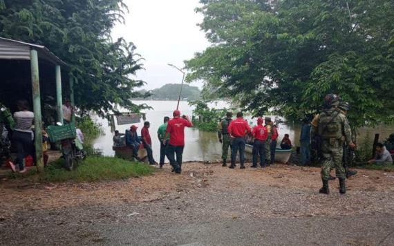 Personal del cerepaec-frontera sur recorren los municipios Tenosique y Emiliano Zapata ante la alerta generada por el río usumacinta.