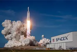 Nave espacial SpaceX explota tras minutos de despegar