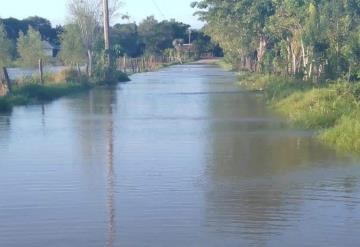 Usumacinta desborda varios tramos de comunidades en Jonuta