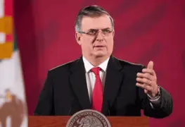 Exigen que Ebrard salga de MORENA