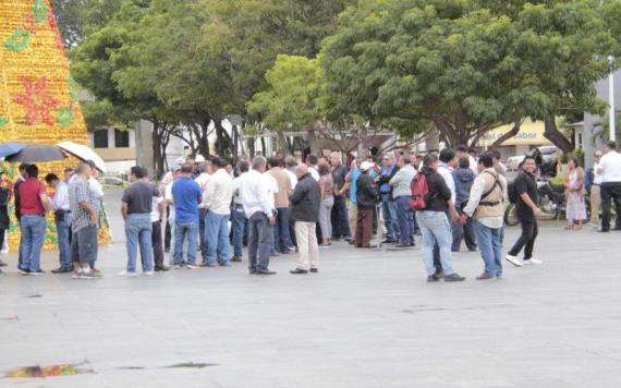 Taxistas amarillos protestan contra convocatoria de la SEMOVI