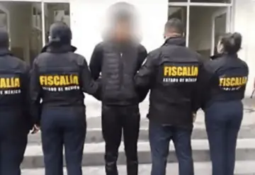 Exigen justicia para el joven al que le rociaron gasolina en Texcoco