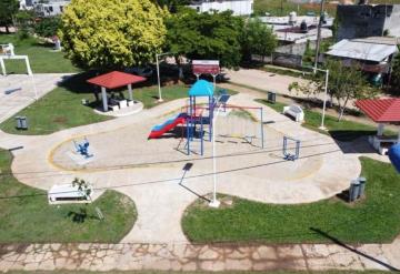 Inaugura Centro rehabilitación en caseta de vigilancia y dos parques en zona rural