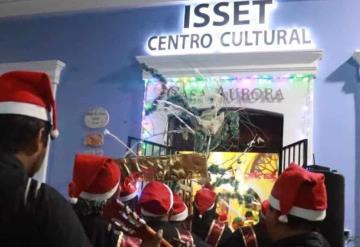 Con Callejoneada, ISSET celebra tradiciones navideñas en el Barrio Mágico de Villahermosa