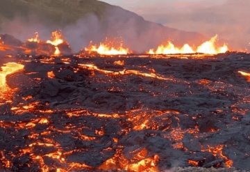 Video. Fuerte explosión volcánica en Islandia