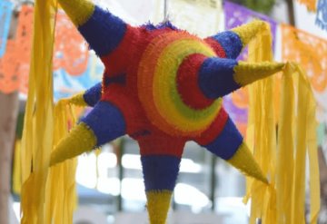 Mezcla de cultura y religión: el origen de la piñata