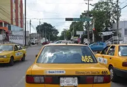 Más quejas por alza del costo en taxis