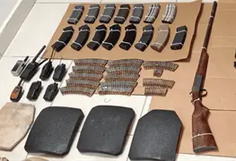 En Tabasco Guardia Nacional y Ej&eacute;rcito Mexicano detienen a una persona y aseguran droga, veh&iacute;culos y material b&eacute;lico