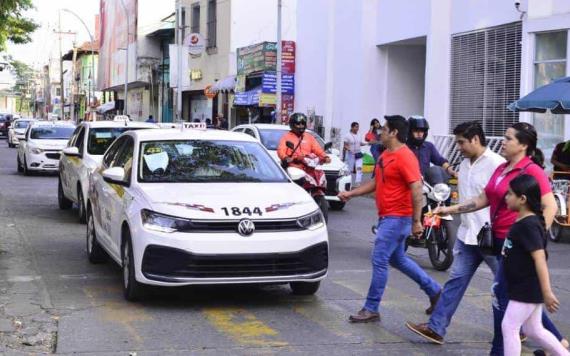 Taxistas pagarán por aplicación