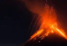 Se registra erupción volcánica en isla de Japón