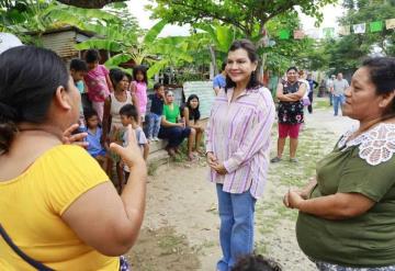 Transforma Centro vida de familias con programa de pisos de cemento