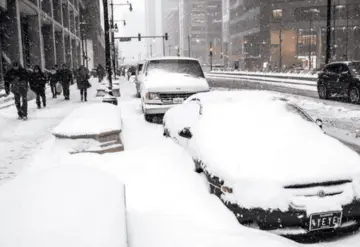 VIDEO: Escena apocalíptica en Chicago, mientras se esfuerzan por albergar a migrantes ante frío extremo