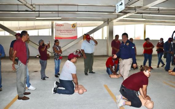 Capacita Centro a personal de mercados públicos para responder ante emergencias