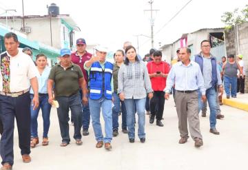 Entrega Centro obras en zona Yokot´an que abaten rezagos y generan igualdad