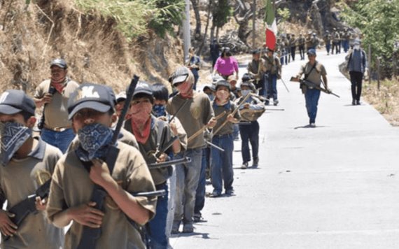 Niños portarán armas en dos municipios de Guerrero, acuerda policía comunitaria