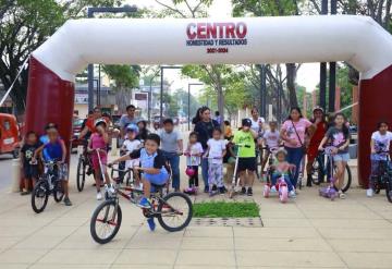 Disfrutan asistentes con el primer Paseo Familiar "Movilizando Centro" de 2024