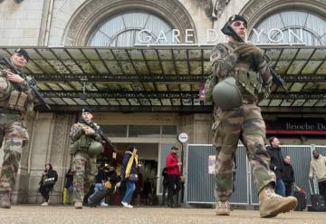 Tres heridos en París tras ataque con arma blanca en la estación de Lyon