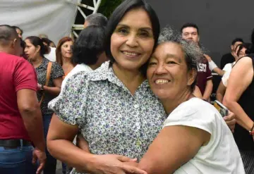 Exhorta Lorena M&eacute;ndez Denis a la oposici&oacute;n a ponerse del lado del pueblo