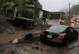VIDEO: Reportan casi 500 deslaves en California, estado que ha recibido toda la lluvia de un a&ntilde;o