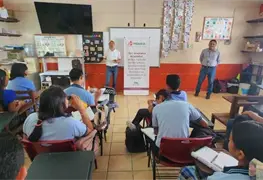 PEMEX participa en la campa&ntilde;a de prevenci&oacute;n de adicciones en Cunduac&aacute;n.