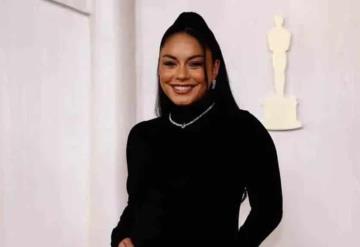 ¡Vanessa Hudgens va a ser mamá! Presume su pancita en la alfombra roja de los Oscar 2024