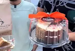 Comparan pasteles de Poncho De Nigris contra Eat Me Food Boutique; la pasteler&iacute;a de la que se burl&oacute;
