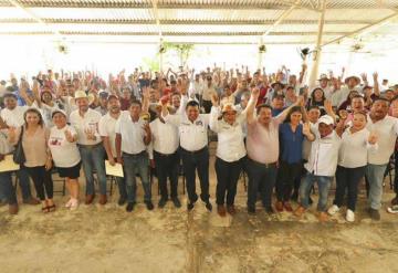 En Balancán se tecnificará el campo para que sea granero del país y una opción de los jóvenes, anuncia Javier May