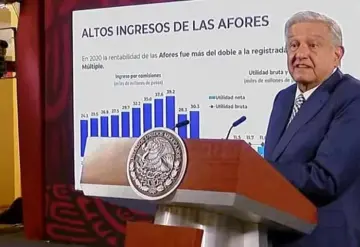 AMLO acusa a TV Azteca de conflicto de interés porque tienen Afore-Azteca y deben al IMSS