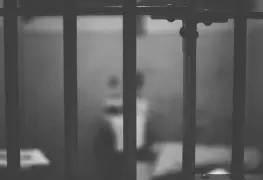 Dan 4 años de cárcel a extranjero por abuso sexual en vuelo a la CDMX