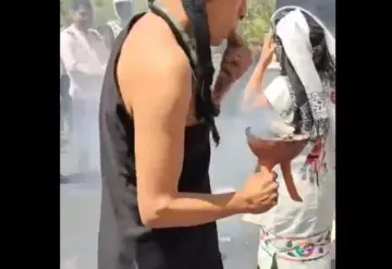 Realizan sacrificio de gallina en el Senado... y senador de Morena justifica usos y costumbres