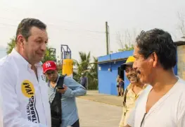 Un programa de mejoramiento de vivienda y la instalación de huertos productivos, prometió desde Tacotalpa, el candidato del PRD, Juan Manuel Fócil Pérez.